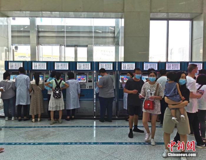 2025年正版资料免费大全中特,精选解释解析